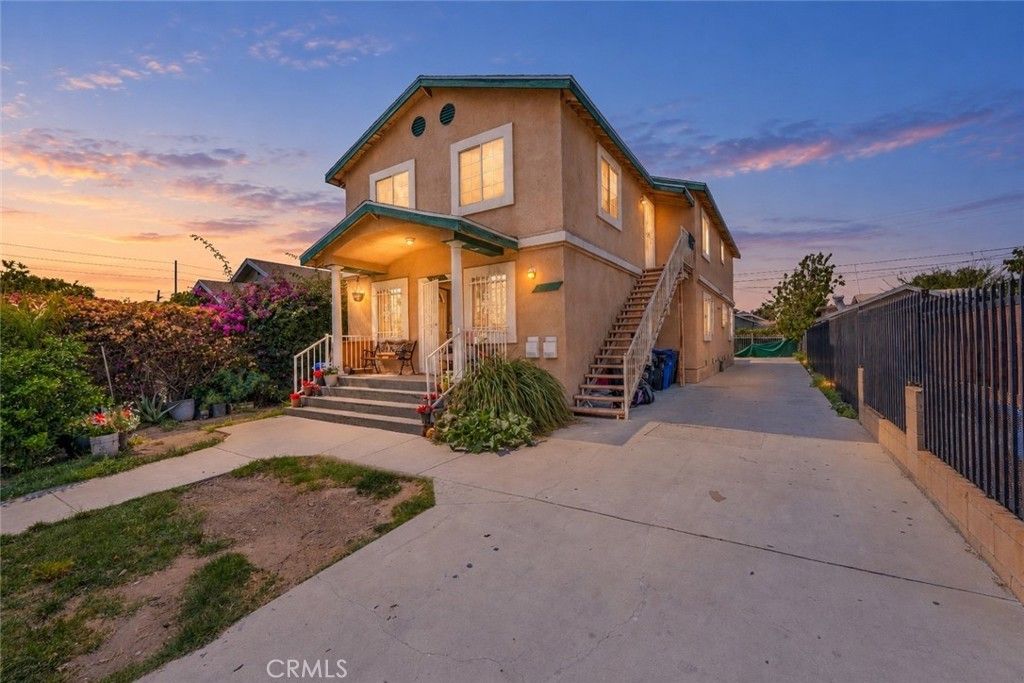 329 E 82nd, Los Angeles