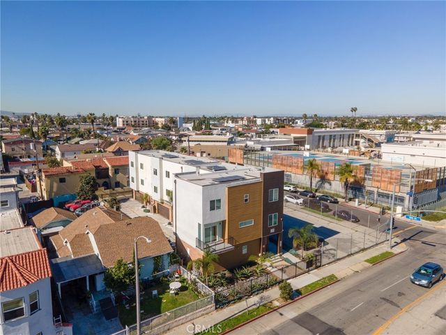1491 Atlantic Avenue, Long Beach