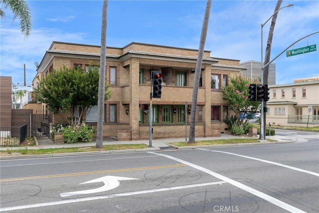 1301 N Broadway, Santa Ana