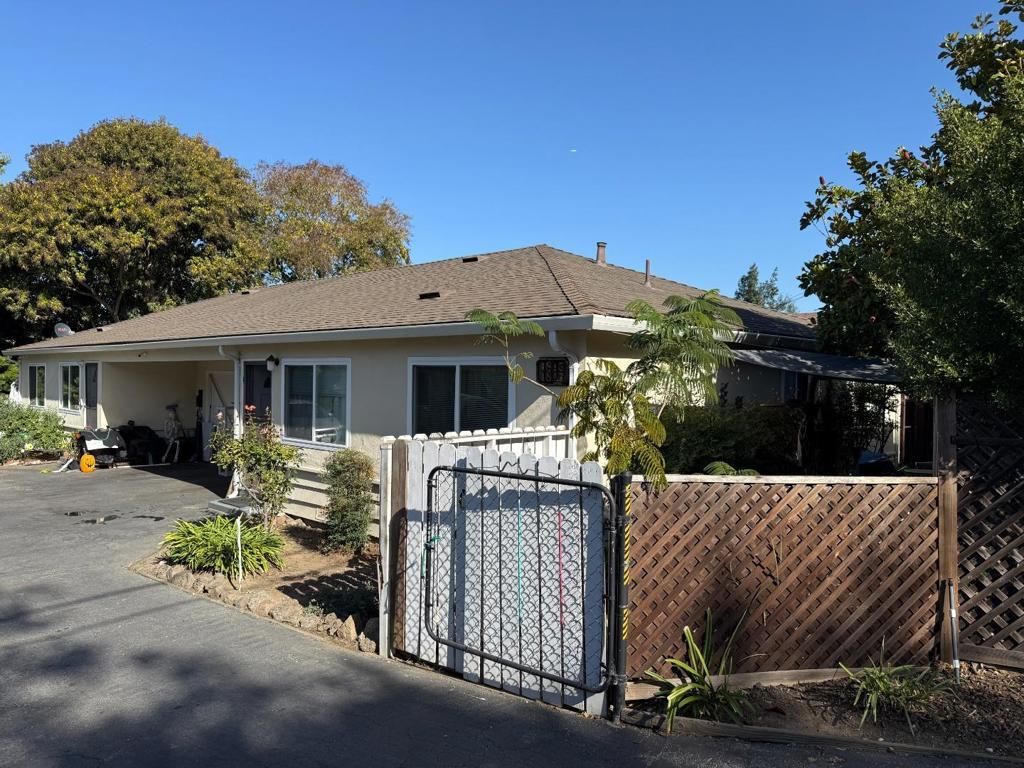 1815 Woodland Avenue, East Palo Alto