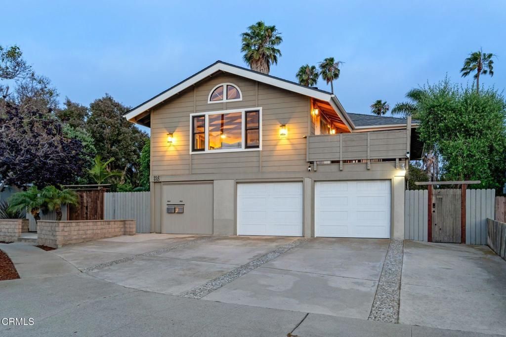 950 Seaside Court, Ventura