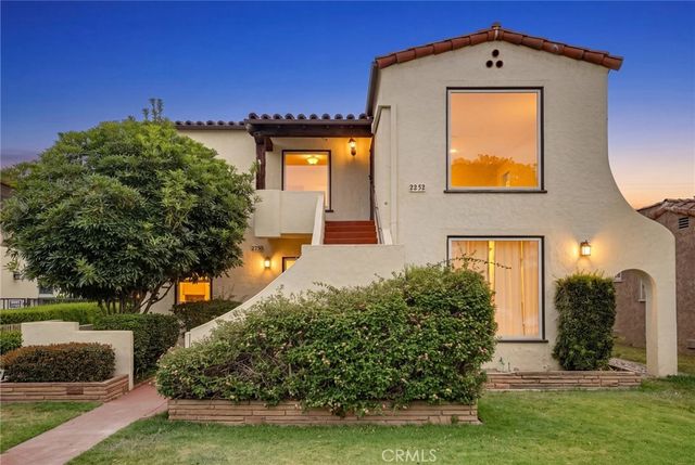 2250 Magnolia, Long Beach