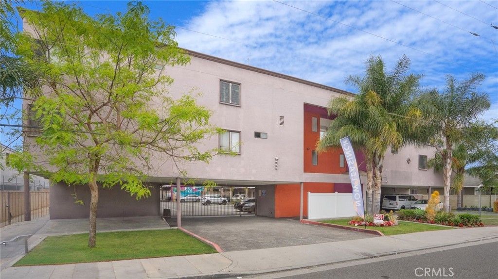 1225 W 166th, Gardena
