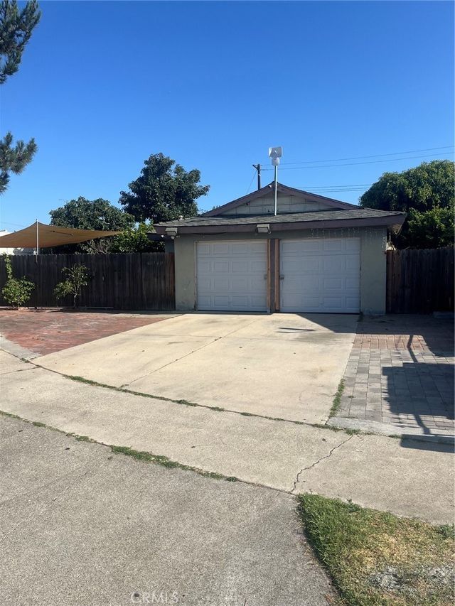 4619 W 3rd, Santa Ana