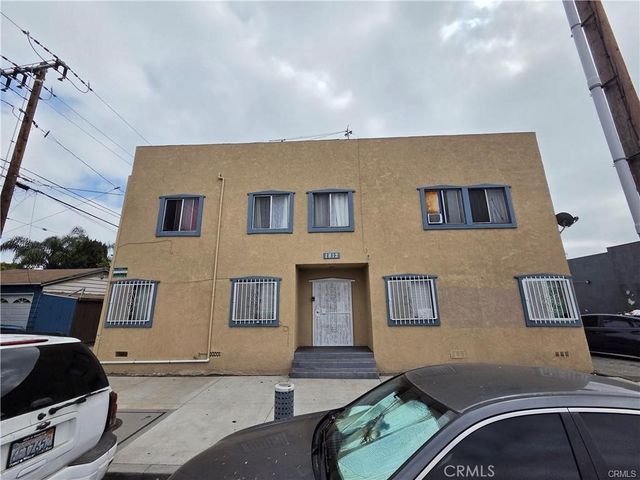 1561 W Pacific Coast Highway, Long Beach