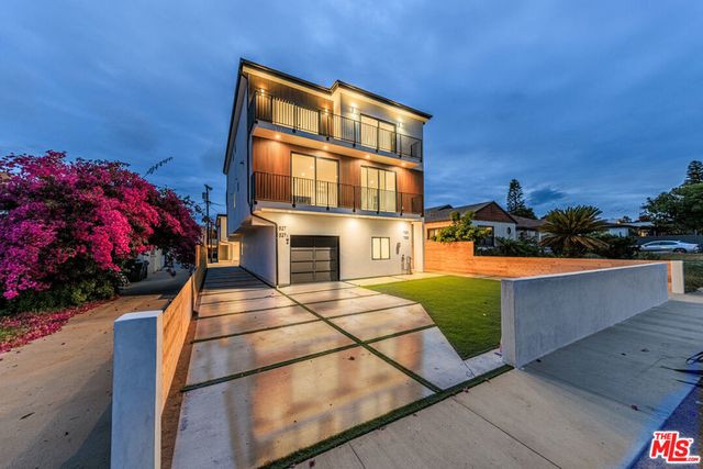 1525 S Carmelina Avenue, Los Angeles