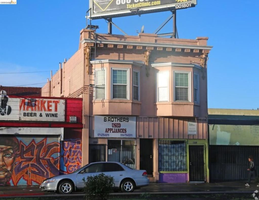 9251 International Blvd, Oakland