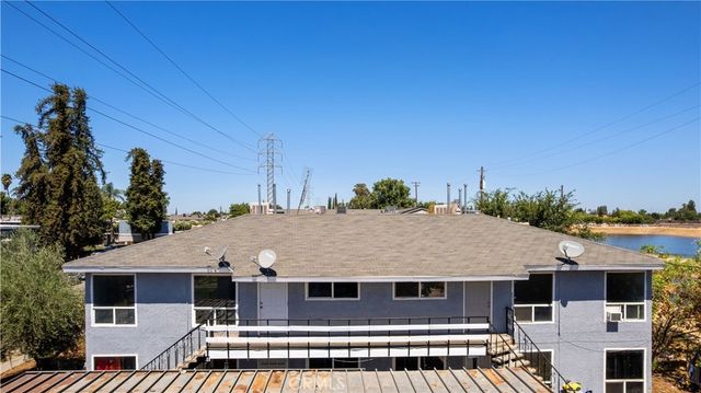5 E Saginaw, Fresno