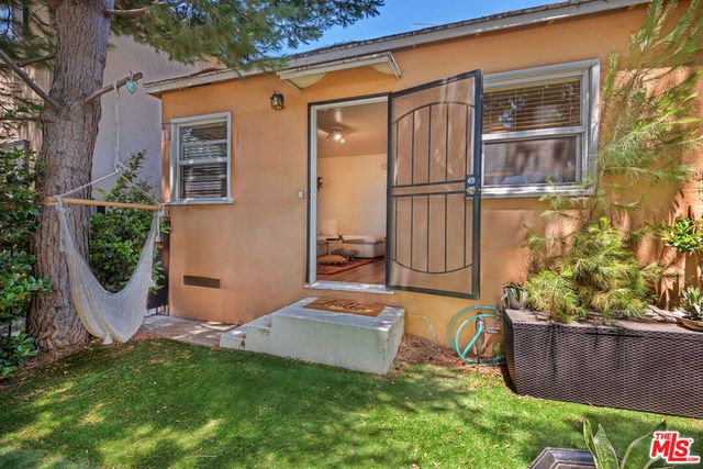 13013 Venice Boulevard, Los Angeles