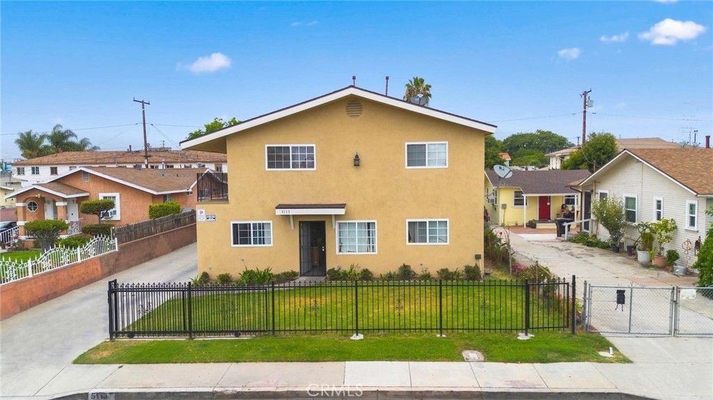 5113 E 60th Place, Maywood