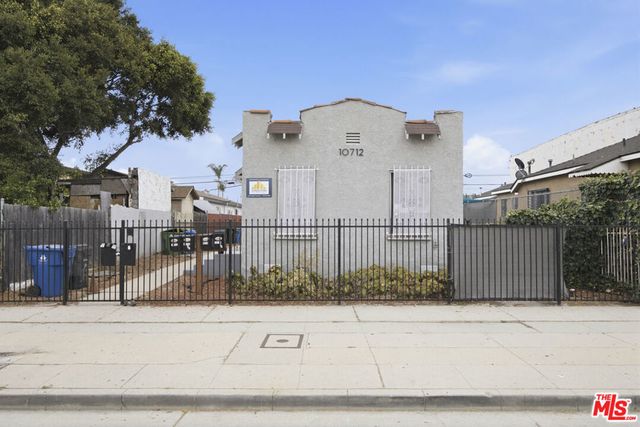 10712 S Broadway, Los Angeles