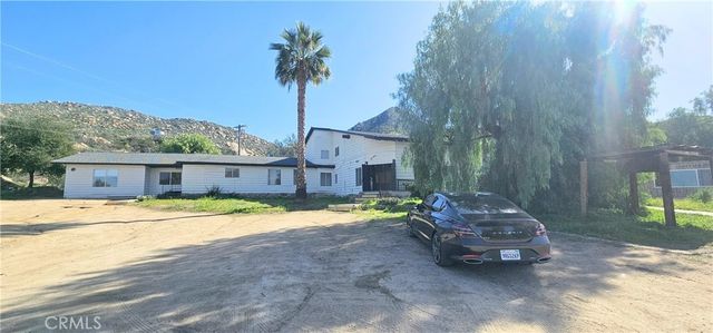 2100 S State, Hemet