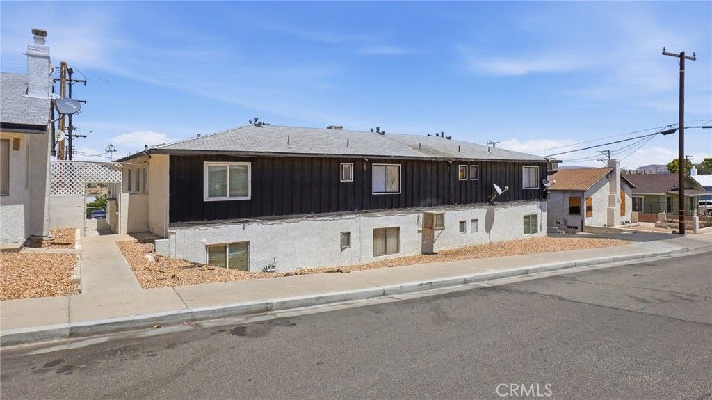 511 E Fredricks, Barstow