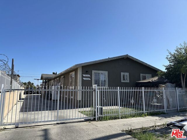 1848 W Jefferson Boulevard, Los Angeles