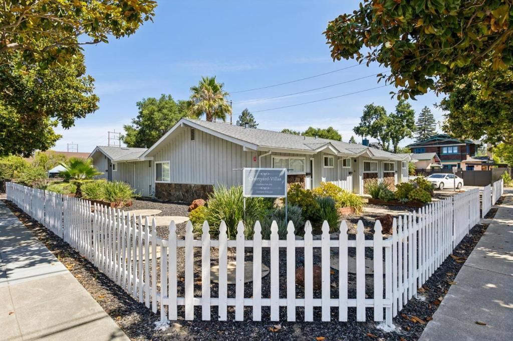 1061 Alma Street, Palo Alto