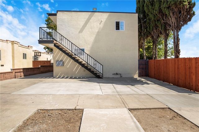 564 W Macarthur, San Pedro