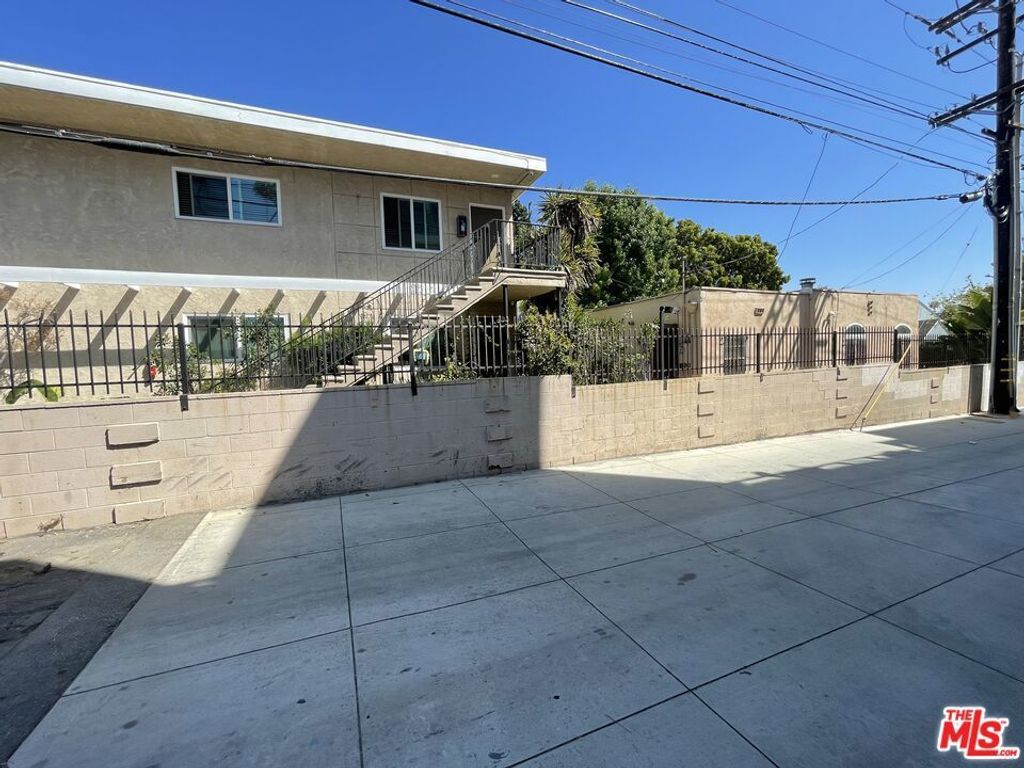 1419 Stanford Street, Santa Monica