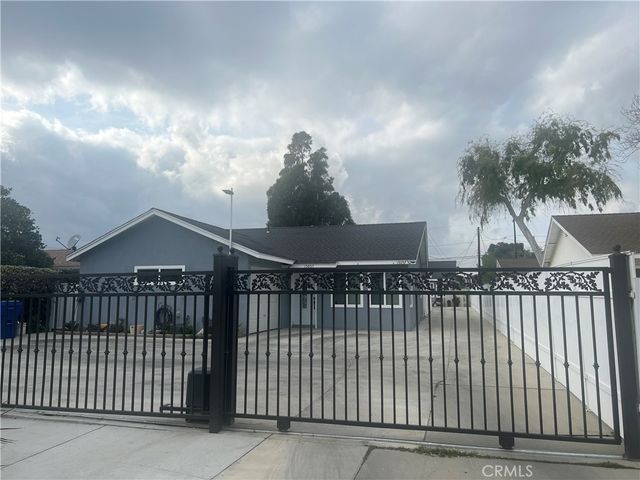 15057 Paddock, Los Angeles