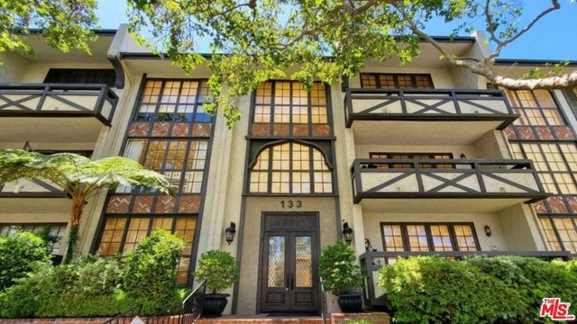 133 S Oakhurst Drive # 204, Beverly Hills