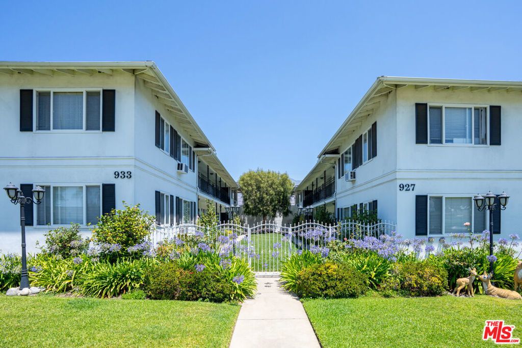 921 W Huntington Drive, Arcadia