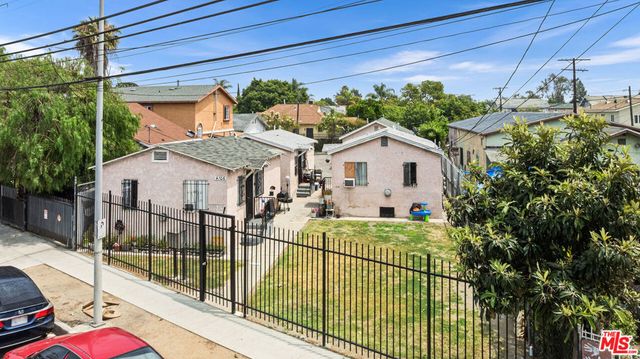 4106 S San Pedro Street, Los Angeles