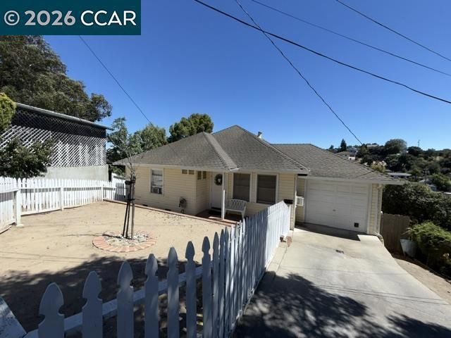 2344 Scenic Ave, Martinez