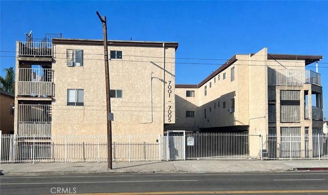 7001 S Main Street, Los Angeles