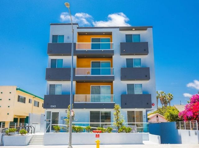1545 S Fairfax, Los Angeles