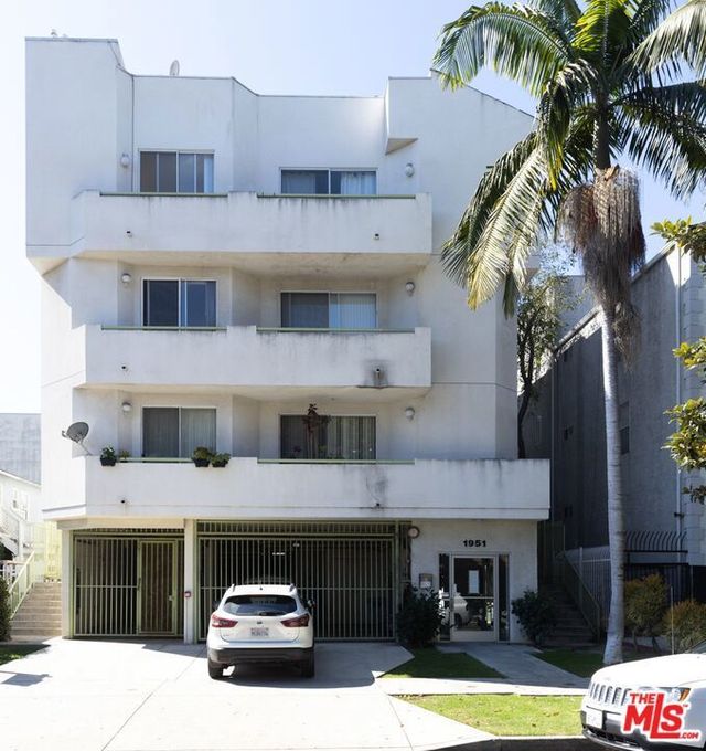 1951 Glendon Avenue, Los Angeles