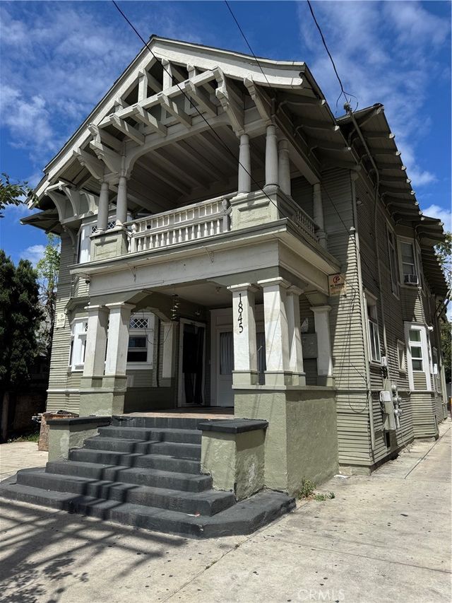 1845 W 12th, Los Angeles