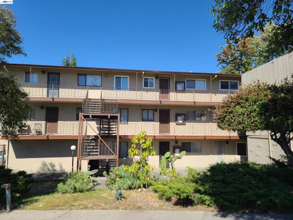 22759 Vermont St, Hayward