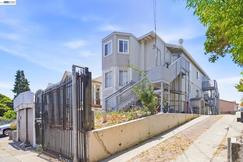 2223 E 23rd St, Oakland