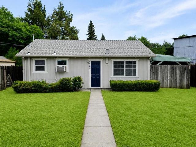 920 Gum Avenue, Woodland
