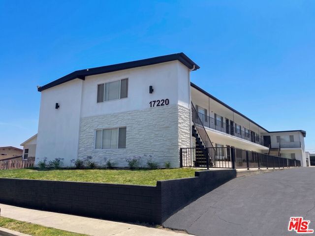 17220 Grevillea Avenue, Lawndale