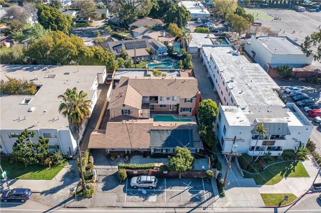 4918 Cahuenga, North Hollywood