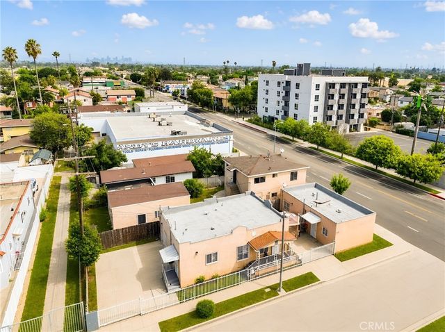 251 E 105th, Los Angeles