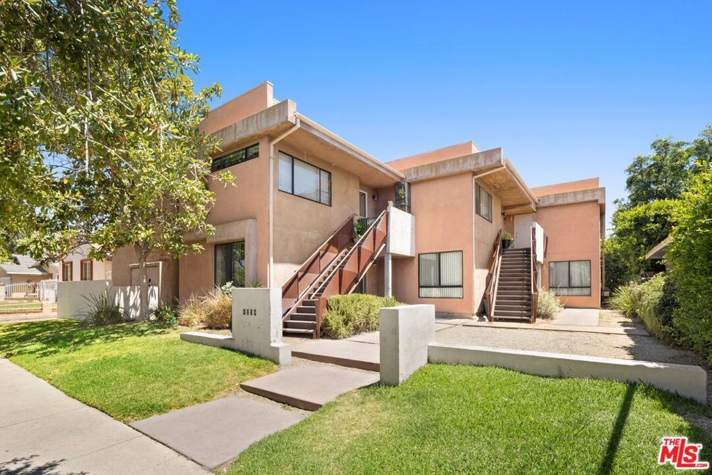 1229 Hollister Street, San Fernando