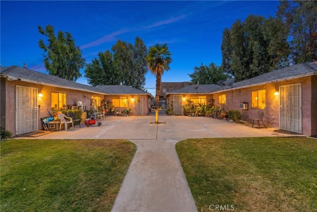 410 412 E Avenue Q7, Palmdale