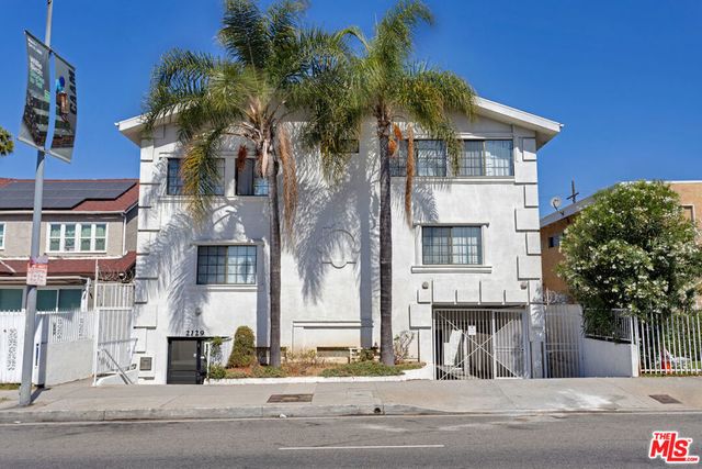 2129 Crenshaw Boulevard, Los Angeles
