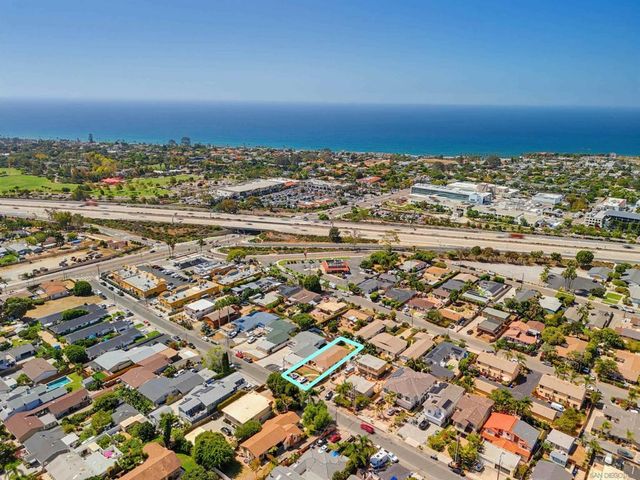 1090 Gardena Rd, Encinitas