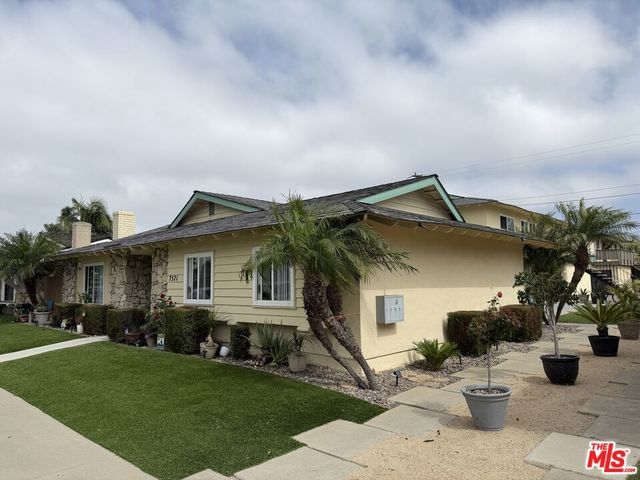 7571 Amazon Drive, Huntington Beach
