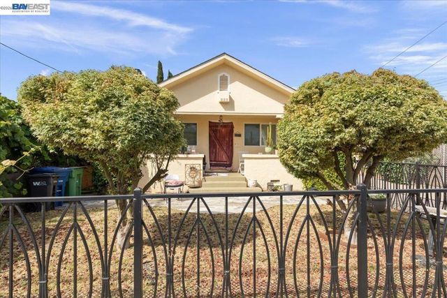 22071 Montgomery St, Hayward