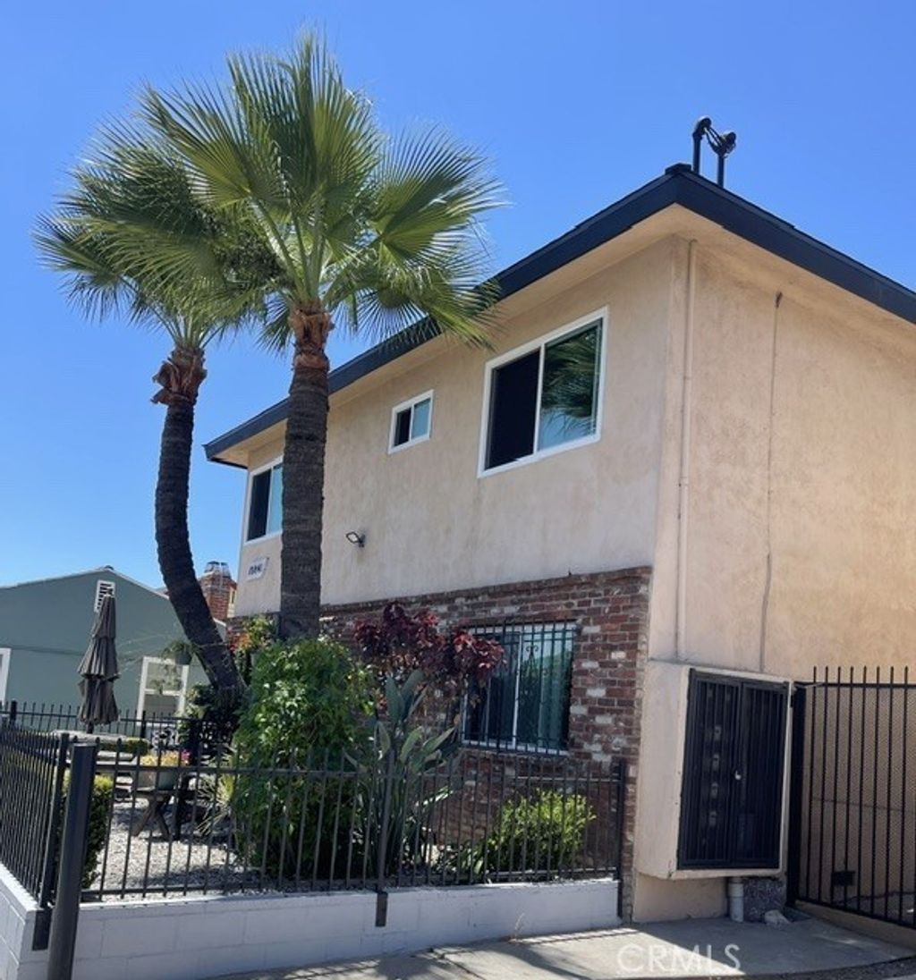 10841 S Prairie, Inglewood