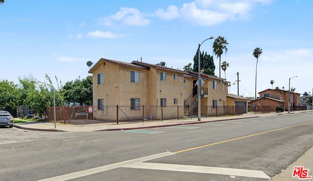 7704 S Grand Avenue, Los Angeles