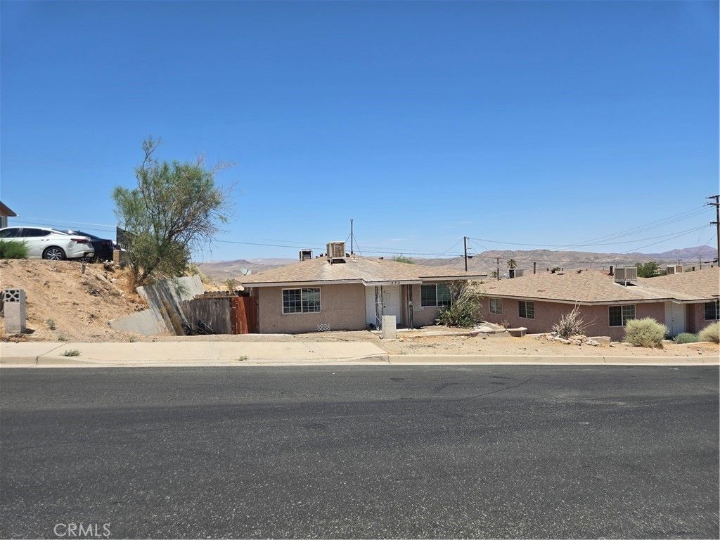 275 W Grace, Barstow