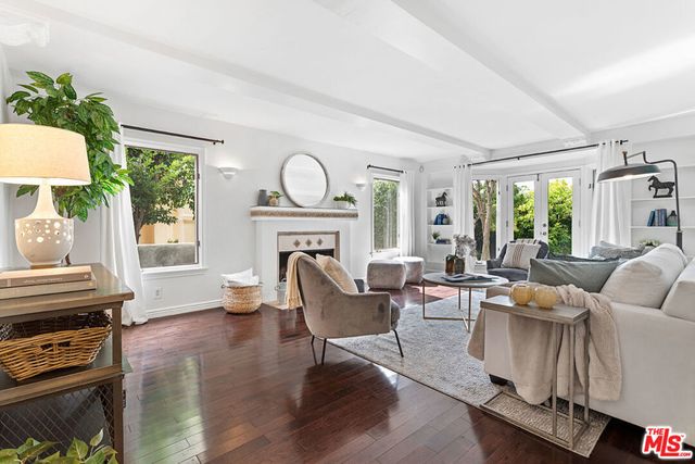 8585 Airdrome Street, Los Angeles