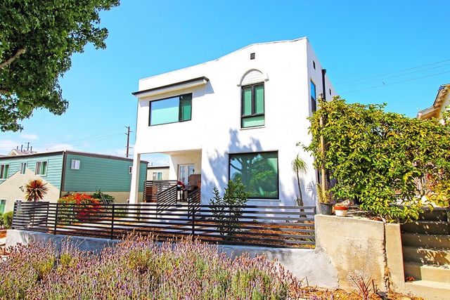 1833 19th, Santa Monica