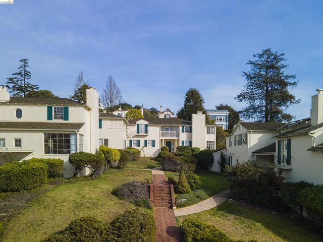 1739 Spruce Street, Berkeley
