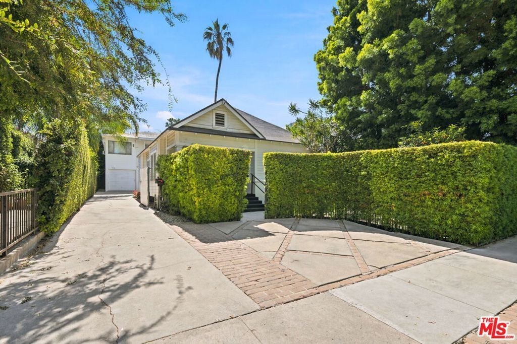 322 Huntley Drive, West Hollywood