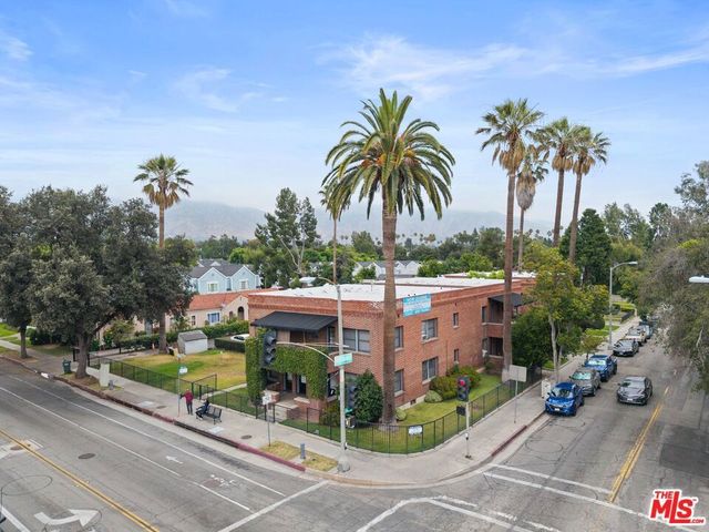 239 E Villa Street, Pasadena